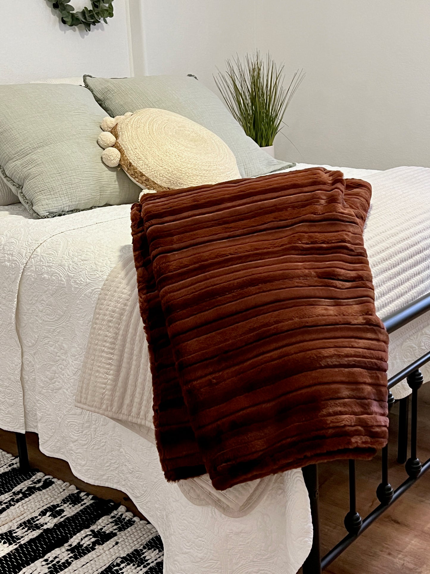 Autumn Vienna Throw Blanket - Cozy Fall Throw