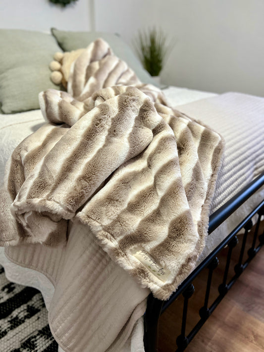 Crystal Chinchilla Throw Blanket - Ivory Throw