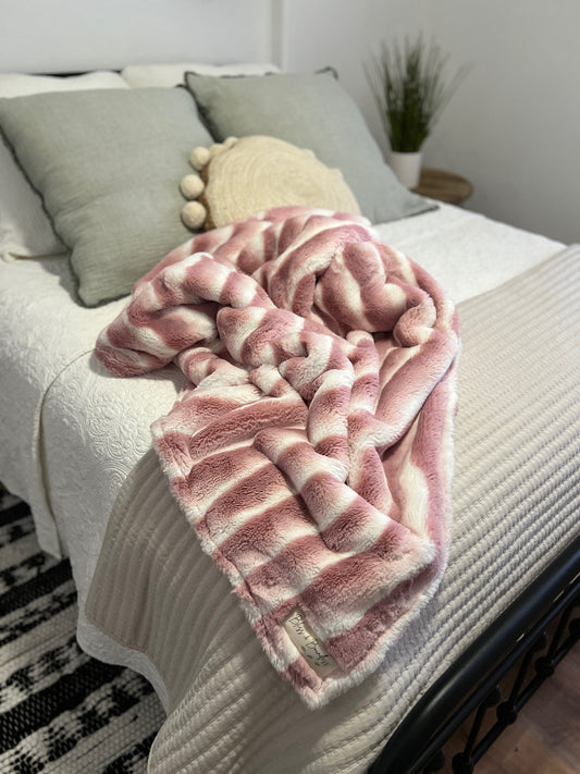 Woodrose Chinchilla Throw Blanket - Ivory Throw