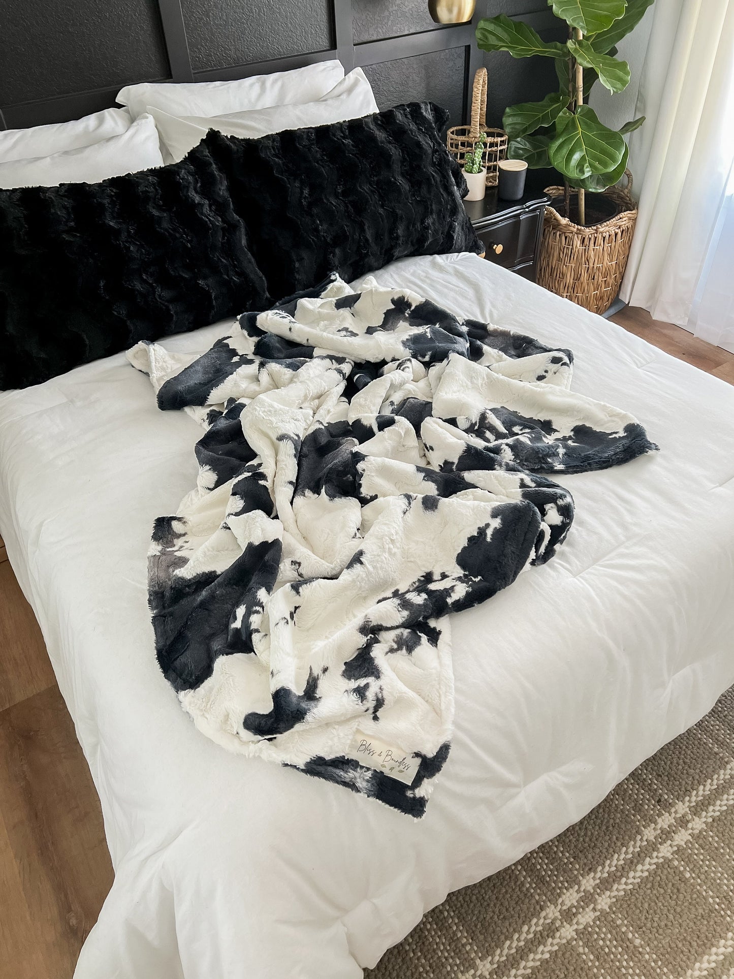 Black Glacier Minky Pillowcase
