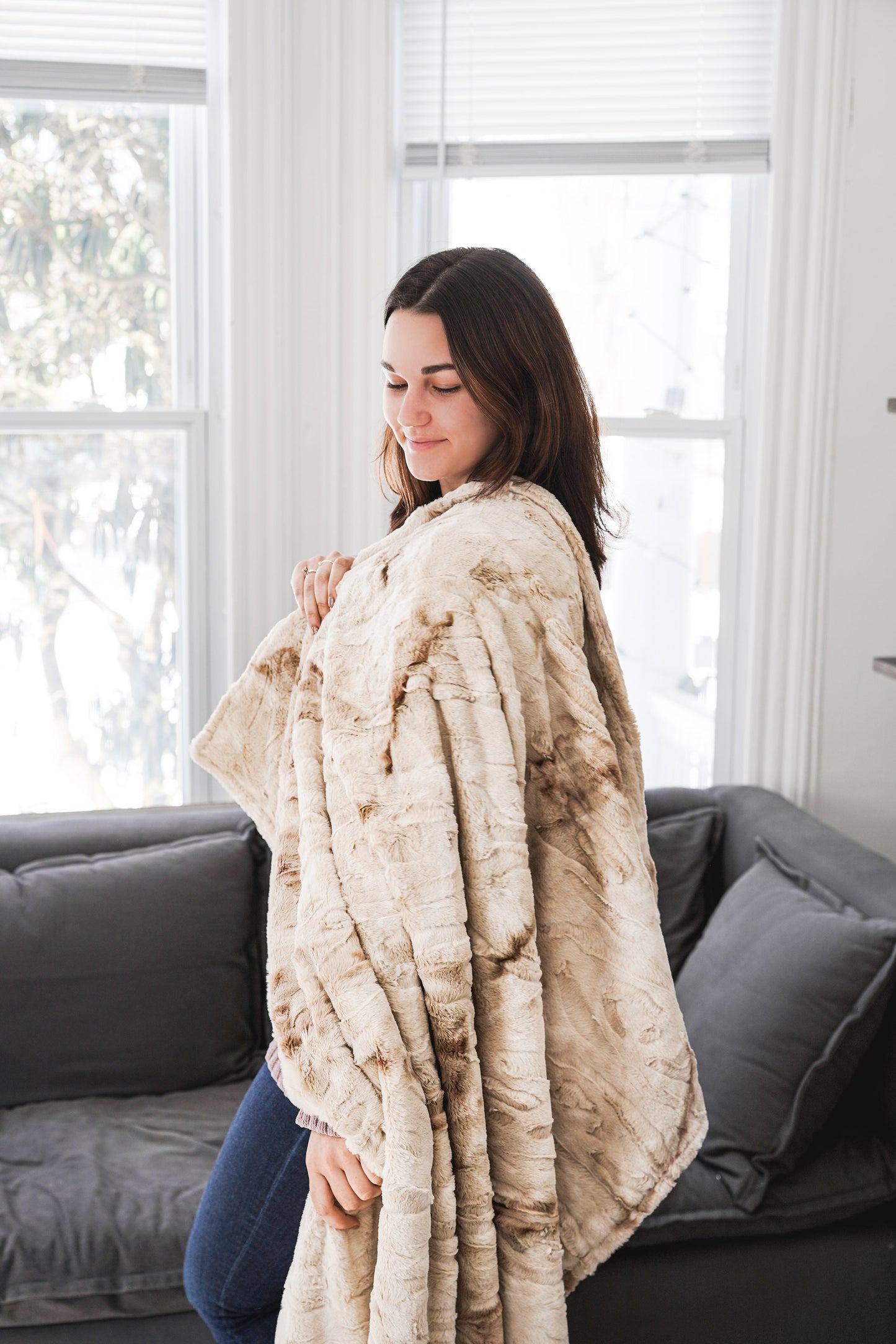 Creme Rabbit Print Throw Blanket