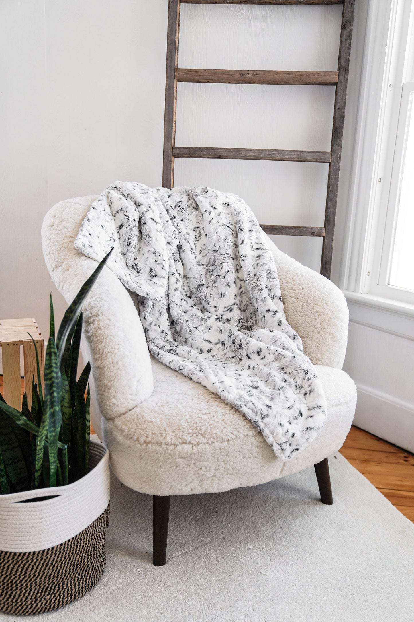 Silver Snow Owl Throw Blanket
